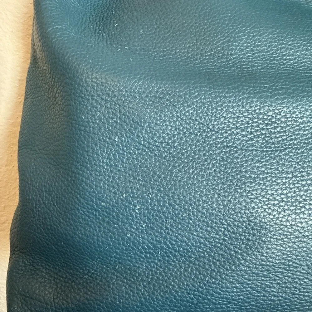 Michael Kors Evie Large Pebbled Leather Hobo Bag Silver‎ Tone Hardware-READ